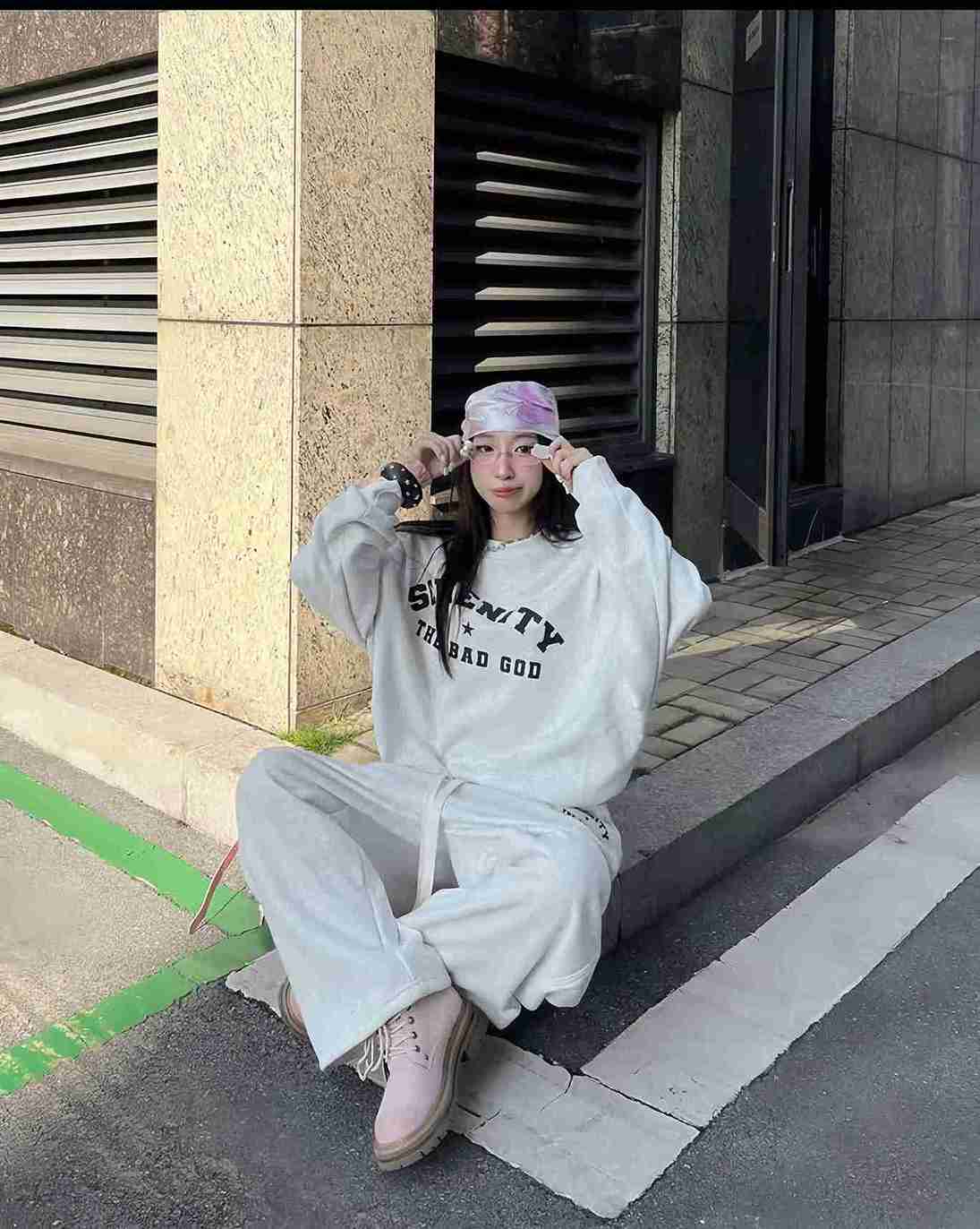 Set Áo Quần Sweater The Bad God Star Serenity Nỉ Nhung Thu Đông Local Brand 5 Set Áo Quần Sweater The Bad God Star Serenity Nỉ Nhung Thu Đông Local Brand - Ảnh 5